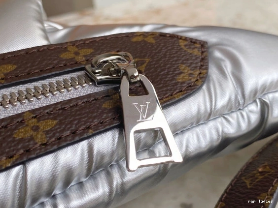 Cheap MAXI BUMBAG LOUIS VUITTON 0727